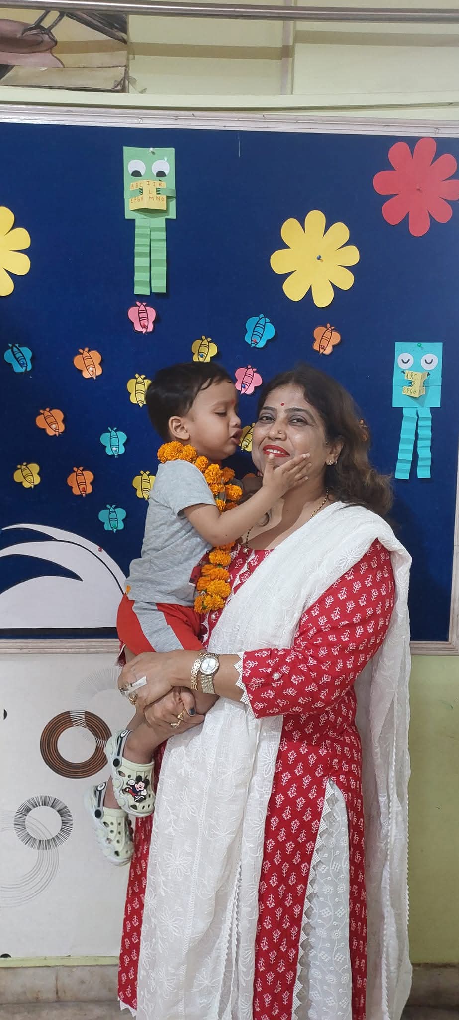 Tots Hut Gallery Image 1